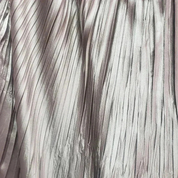 Komarov Gold Crinkle Cape - Picture 3 of 5